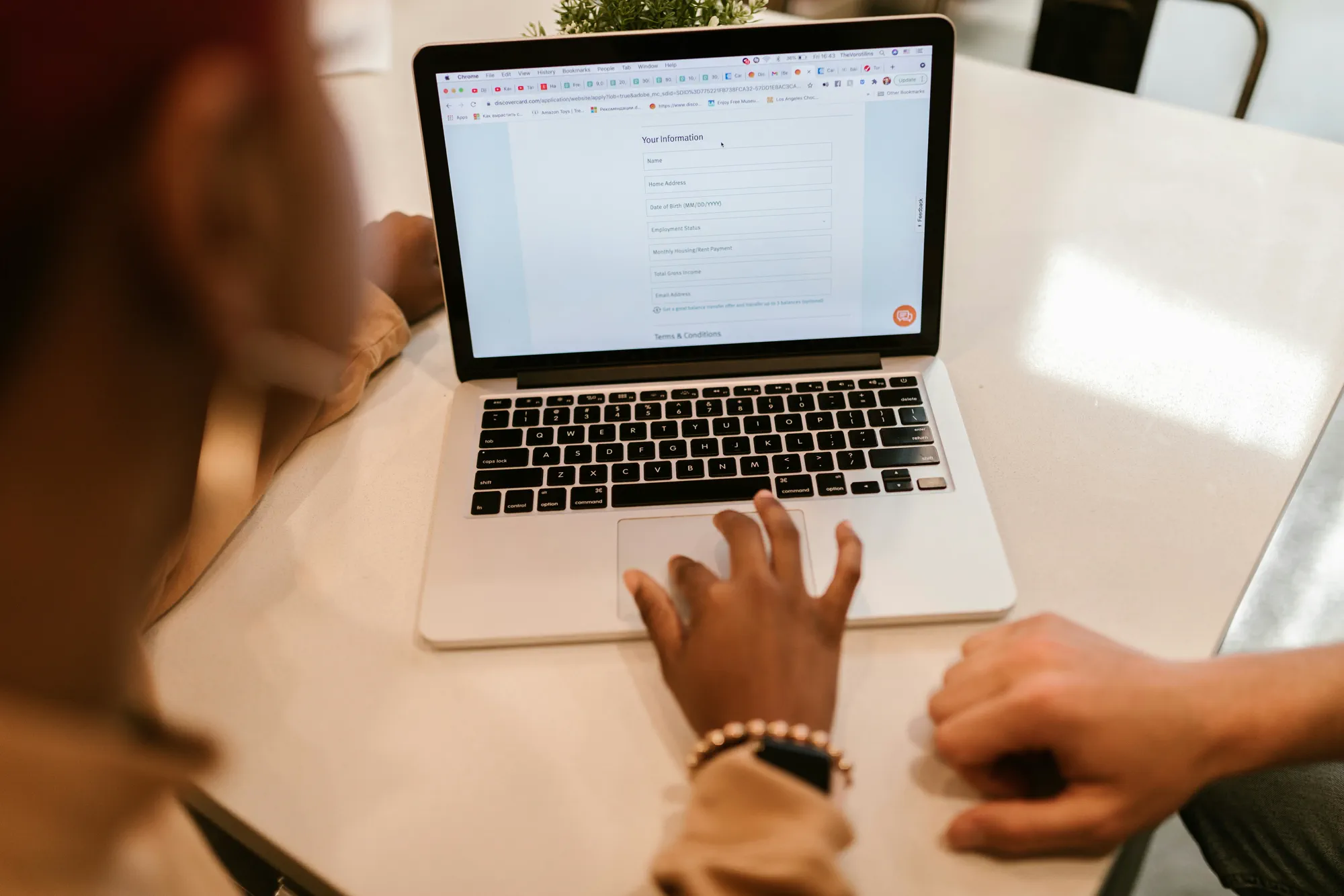 How to Do Voice Typing in Airtable (Even Though It’s Not Built In)